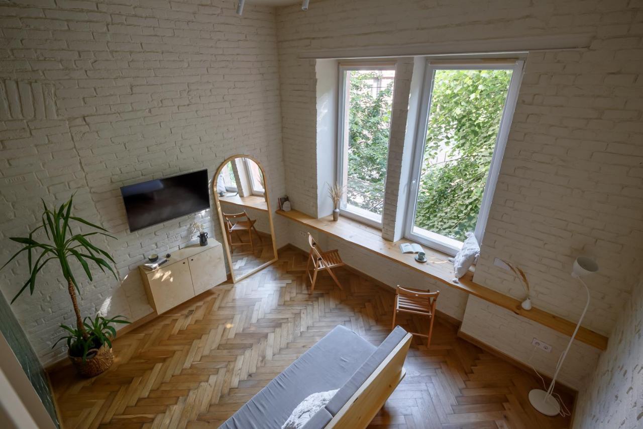 Passage Apartment Ivano Frankivsk Bagian luar foto