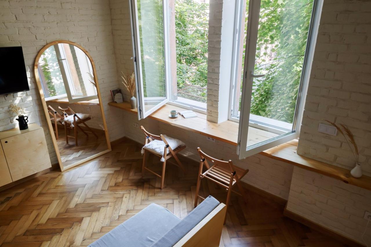 Passage Apartment Ivano Frankivsk Bagian luar foto
